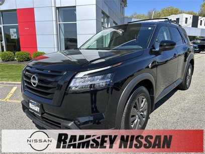 Certified 2022 Nissan Pathfinder SV w/ SV Black Package