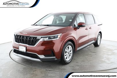 Used 2022 Kia Carnival LX