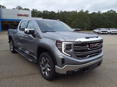 New 2025 GMC Sierra 1500 SLT