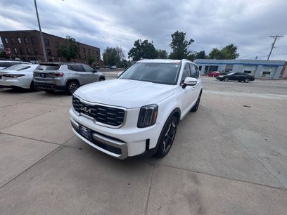 Used 2023 Kia Telluride S w/ S Sunroof Package