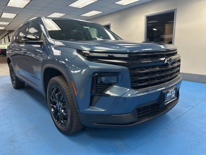 New 2025 Chevrolet Traverse LT w/ Midnight/Sport Edition