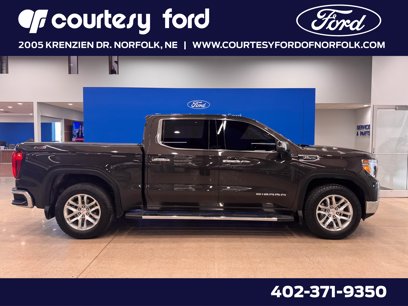 Used 2021 GMC Sierra 1500 SLT w/ SLT Convenience Package