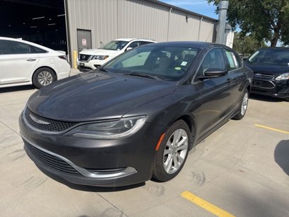 Used 2016 Chrysler 200 Limited w/ Convenience Group