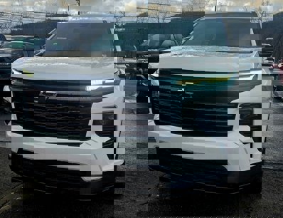 New 2024 Chevrolet Traverse LT w/ Midnight/Sport Edition