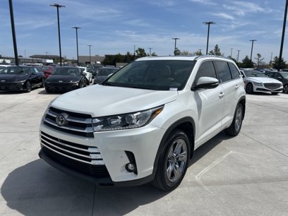 Used 2019 Toyota Highlander Limited Platinum