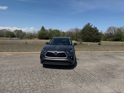 Used 2022 Toyota Highlander XLE