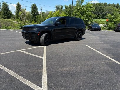 Used 2023 Jeep Grand Cherokee L Laredo