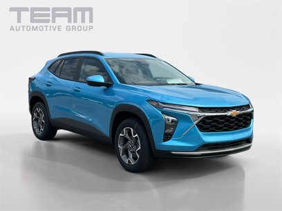 New 2025 Chevrolet Trax LT w/ Driver Confidence Package