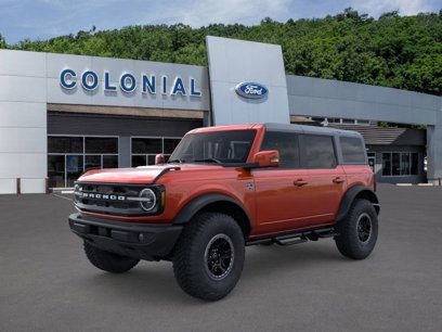 New 2024 Ford Bronco Outer Banks w/ Sasquatch Package