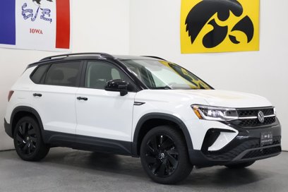 New 2024 Volkswagen Taos SE
