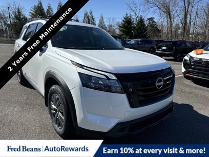New 2025 Nissan Pathfinder SV w/ SV Premium Package