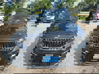 New 2024 Jeep Grand Cherokee Limited 4xe w/ Luxury Tech Group II
