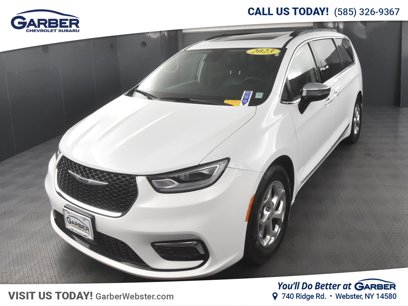 Used 2023 Chrysler Pacifica Limited