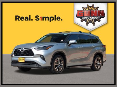Used 2022 Toyota Highlander XLE