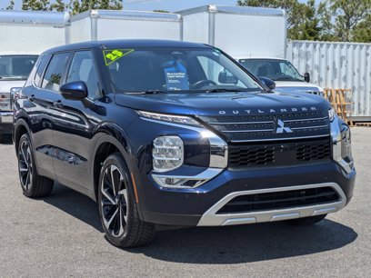 Used 2023 Mitsubishi Outlander SE