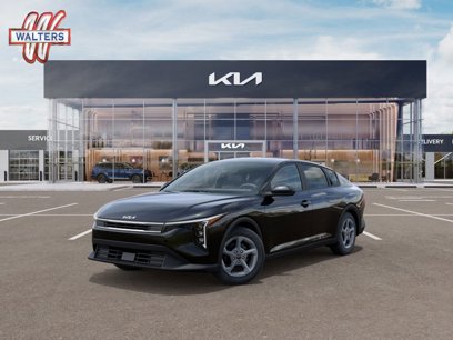 New 2025 Kia K4 LXS