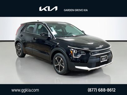 New 2025 Kia Niro LX