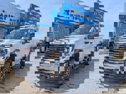 New 2025 GMC Sierra 3500 Pro w/ Convenience Package
