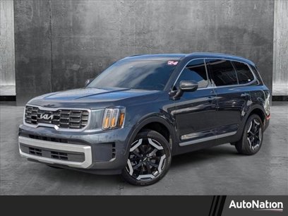 Used 2024 Kia Telluride S w/ S Sunroof Package
