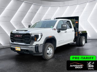 New 2024 GMC Sierra 3500 Pro w/ Convenience Package