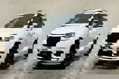 Used 2021 Chrysler Pacifica Limited w/ S Appearance Package