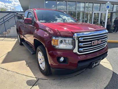 Used 2017 GMC Canyon SLE w/ SLE Convenience Package