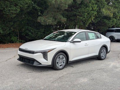 New 2025 Kia K4 LX