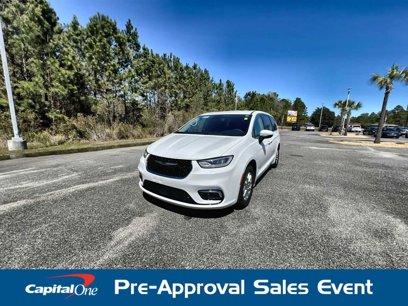 Used 2023 Chrysler Pacifica Touring-L