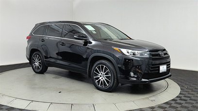 Used 2017 Toyota Highlander SE