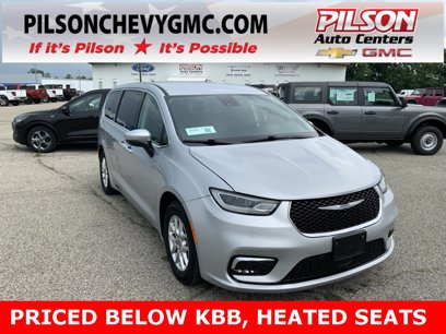 Used 2023 Chrysler Pacifica Touring-L