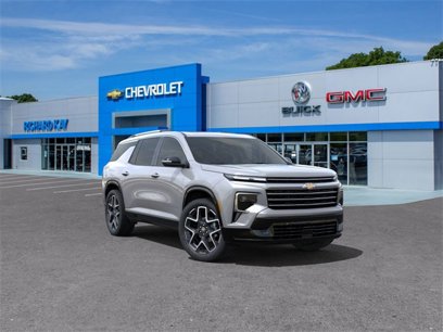 New 2025 Chevrolet Traverse High Country w/ LPO, Floor Liner Package