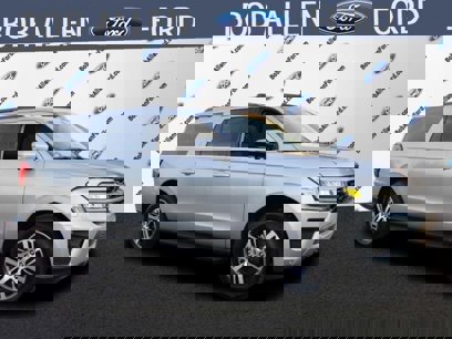 New 2024 Ford Expedition Max XLT