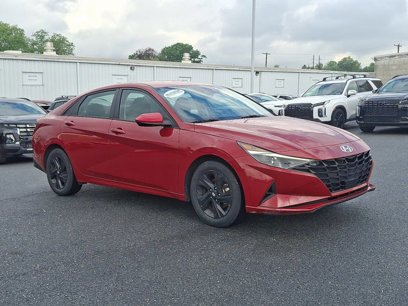Certified 2021 Hyundai Elantra SEL w/ Convenience Package