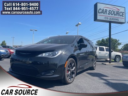 Used 2020 Chrysler Pacifica Touring w/ S Appearance Package