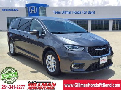 Used 2023 Chrysler Pacifica Touring-L