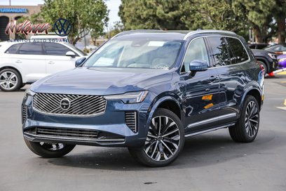 New 2025 Volvo XC90 B6 Ultra w/ Protection Package Premier
