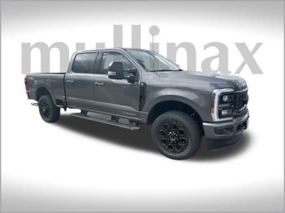 New 2025 Ford F250 XLT w/ Black Appearance Package