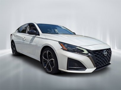 Used 2023 Nissan Altima 2.5 SR w/ SR Premium Package