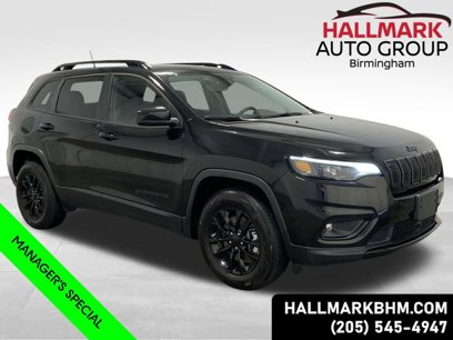Used 2023 Jeep Cherokee Altitude Lux