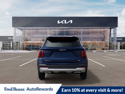 New 2025 Kia Sorento S w/ Panoramic Sunroof Package