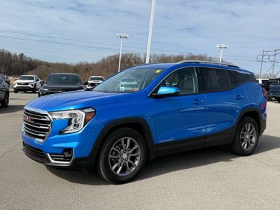 Used 2024 GMC Terrain SLT