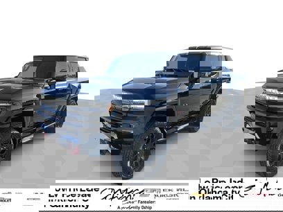 New 2025 GMC Hummer EV 2X w/ LPO, Sport Package