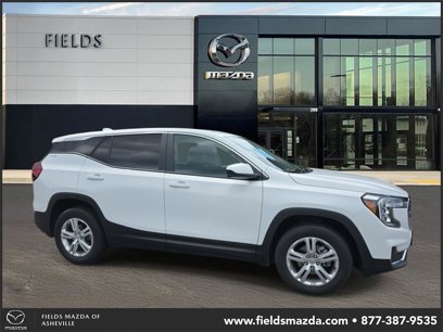 Used 2024 GMC Terrain SLE
