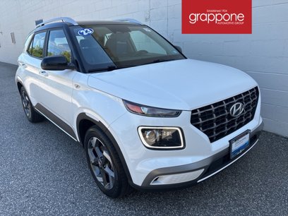 Certified 2023 Hyundai Venue Limited w/ Cargo Package