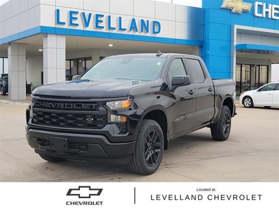 New 2025 Chevrolet Silverado 1500 Custom w/ LPO, Dark Essentials Package