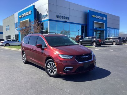 Used 2021 Chrysler Pacifica Touring-L