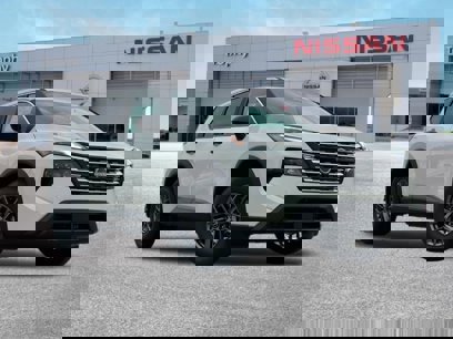 New 2025 Nissan Rogue S