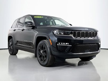 Used 2022 Jeep Grand Cherokee Limited w/ MOPAR Finishing Package