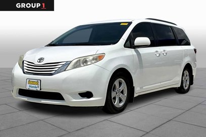 Used 2015 Toyota Sienna LE