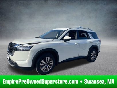 Used 2023 Nissan Pathfinder SL